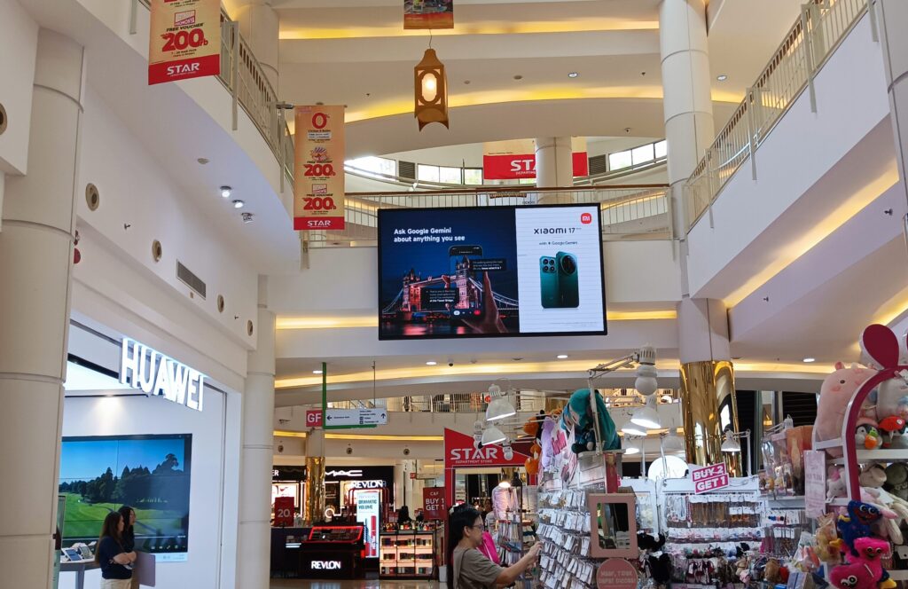 iklan di mall