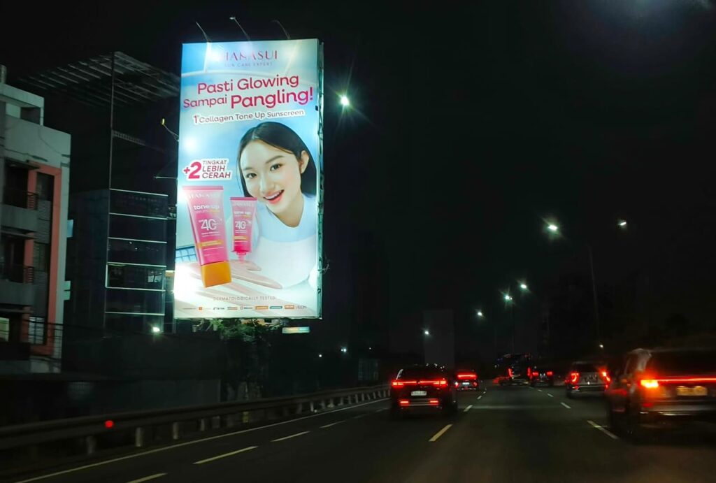 Headline copywriting untuk billboard yang Menarik Perhatian